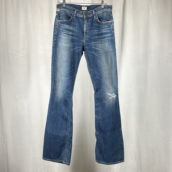 Revolve Citizens Of Humanity Sasha Twist Low Slung Flare in Blue Mountain. - Picture 2 of 12